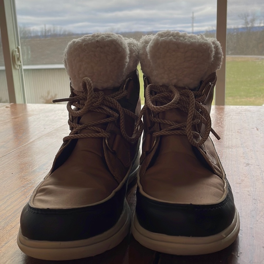 Sorel explorer boots